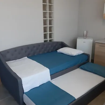 Soula's Sunshine Blue *